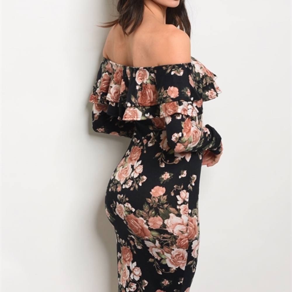 🌷 SALE🌷 Rose Ruffle Dress - Picture 3 of 3